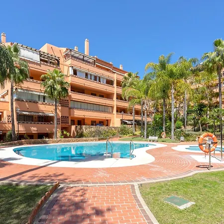 Genteel Costa De Nagueles Apartment Marbella